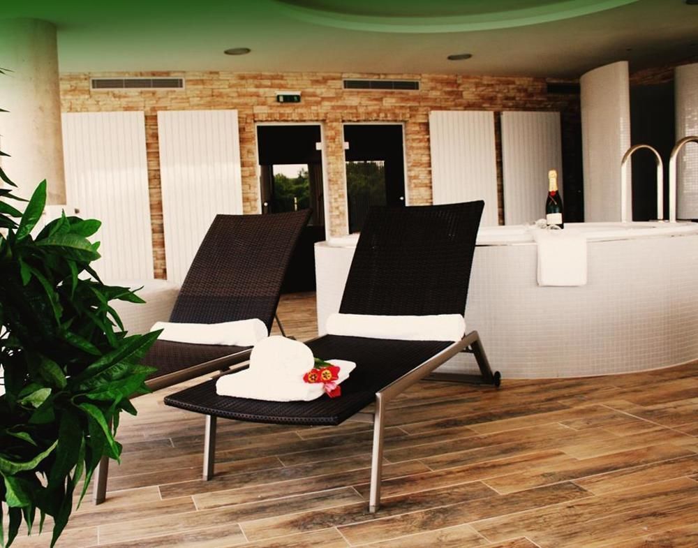 Velichovky K-Triumf Resort מראה חיצוני תמונה