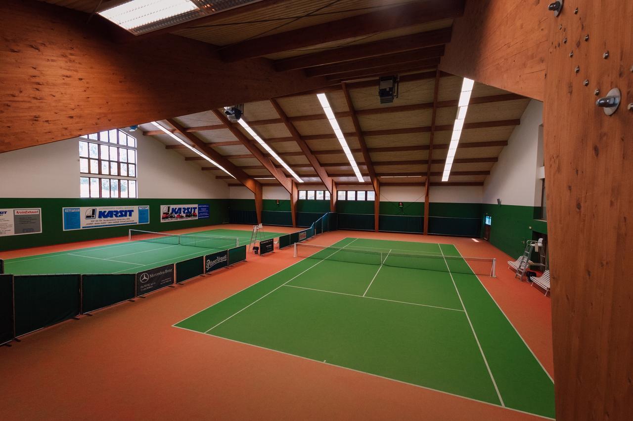 Velichovky K-Triumf Resort מראה חיצוני תמונה